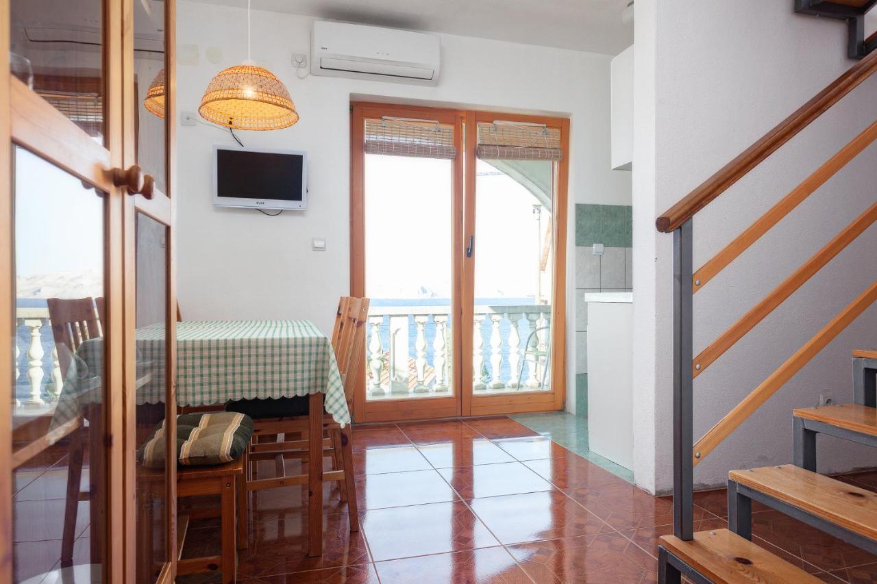Apartamento Manda Karlobag Exterior foto